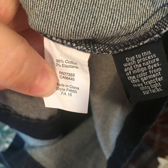 Madewell Denim Zipper Front Utility Mini Skirt
30 - Picture 7 of 8